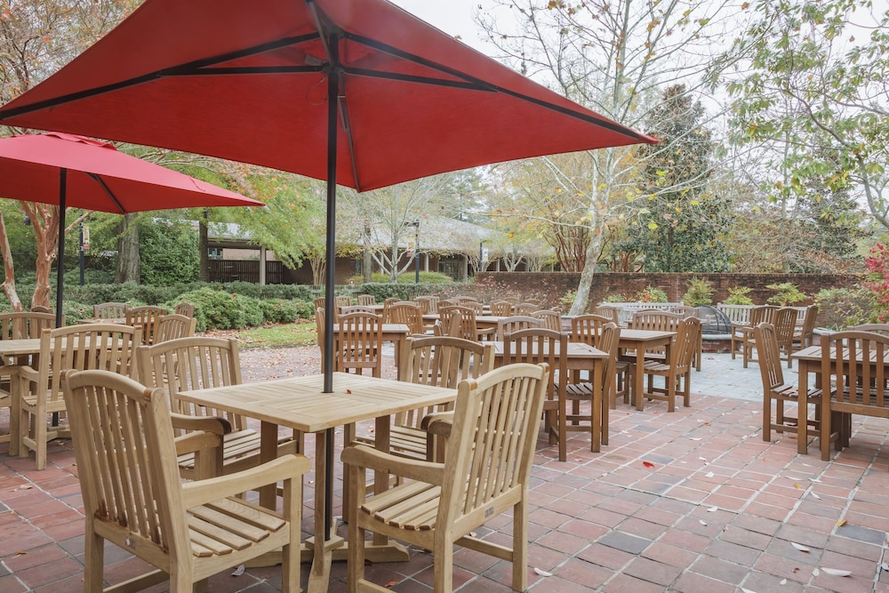 Williamsburg Woodlands Hotel & Suites, an official Colonial Williamsburg Hotel by null