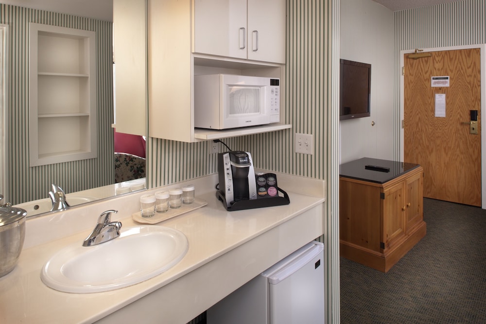 Williamsburg Woodlands Hotel & Suites, an official Colonial Williamsburg Hotel by null