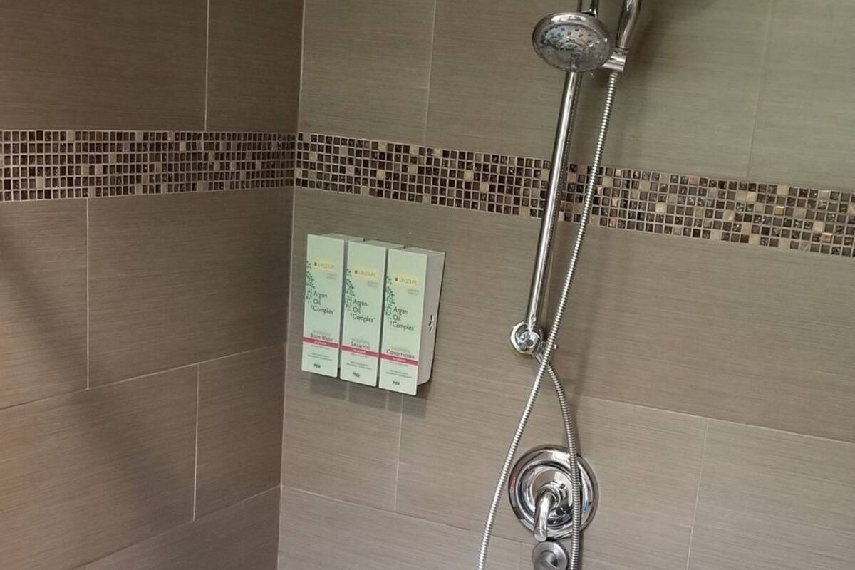 Salle de bain | Ensemble douche/baignoire, douche hydromassante
