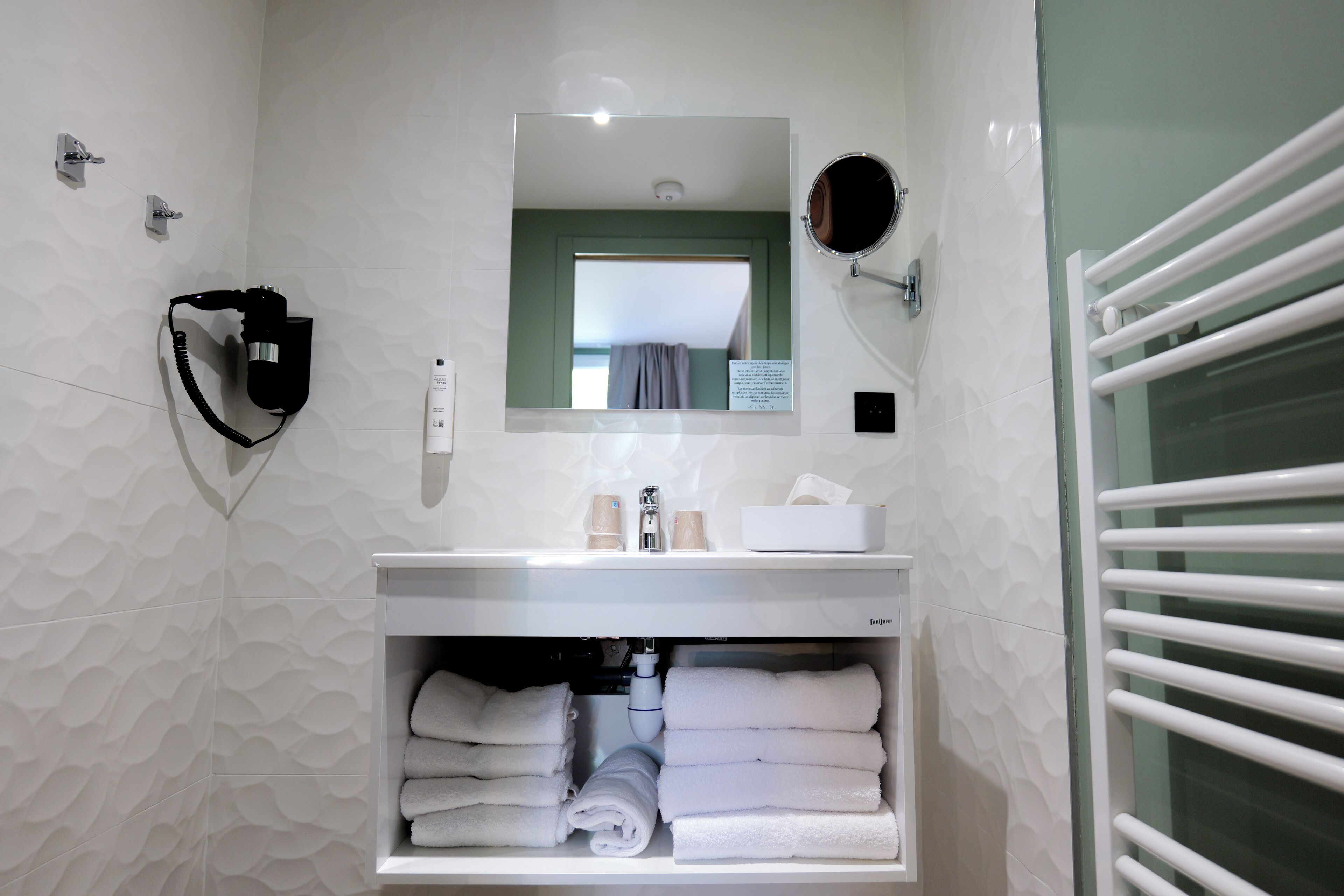 Photo - Hôtel Le Kennedy, Clermont-Ferrand, The Originals Relais
