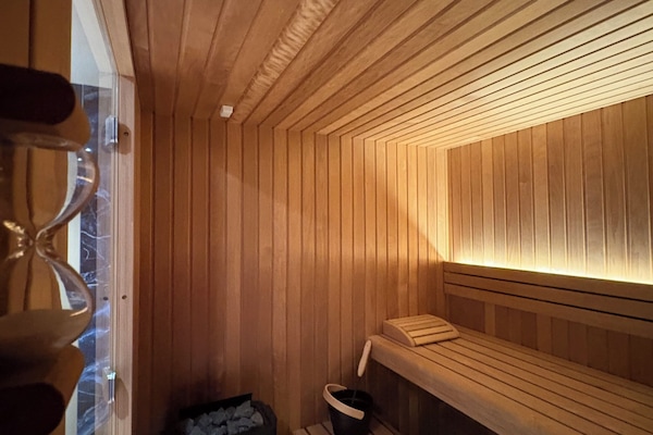 Swedish massages, Thai massages, massages