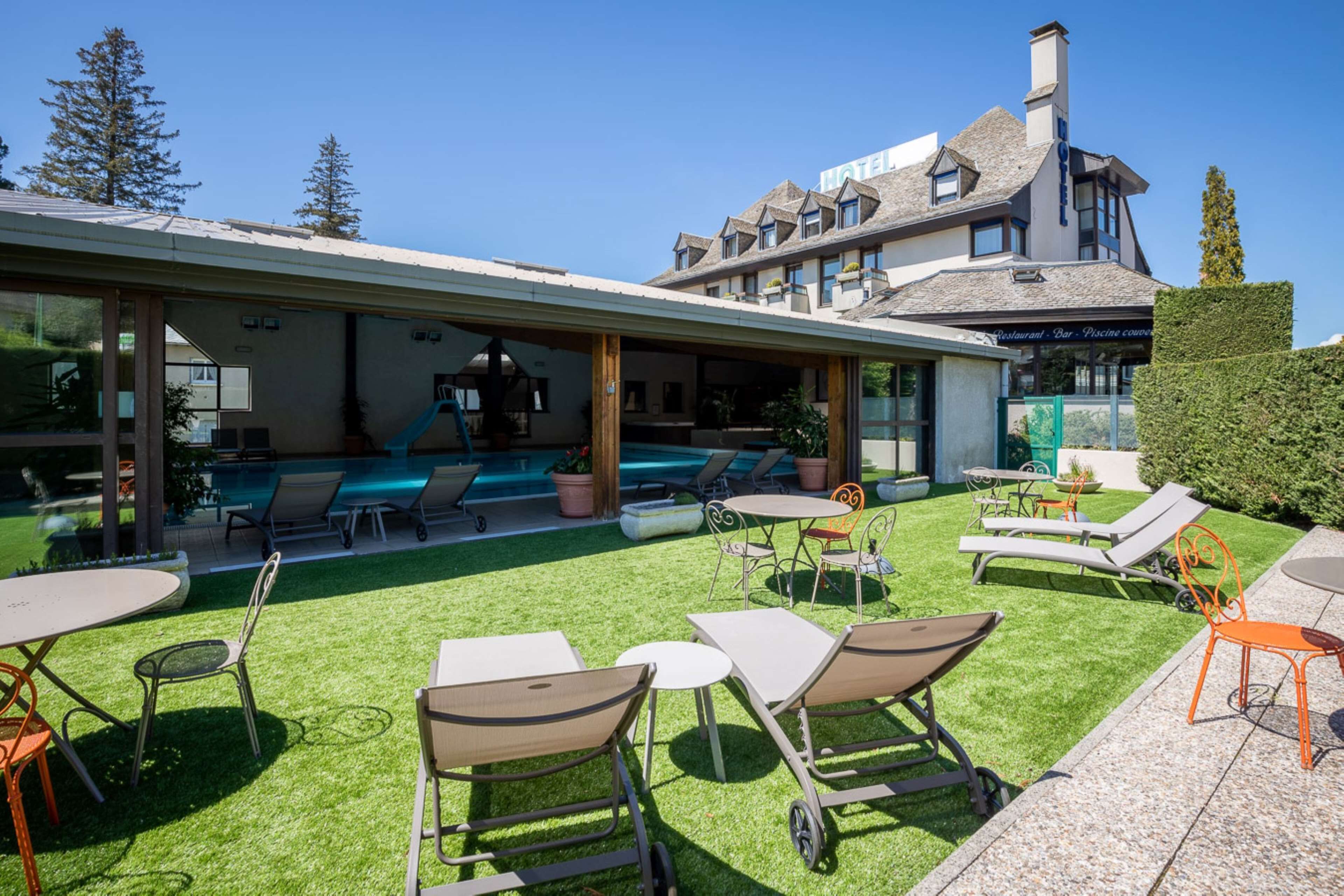 Indoor pool, open 7:30 AM to 10 PM, free pool cabanas, pool umbrellas