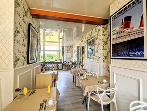 Daily buffet breakfast (EUR 14 per person)