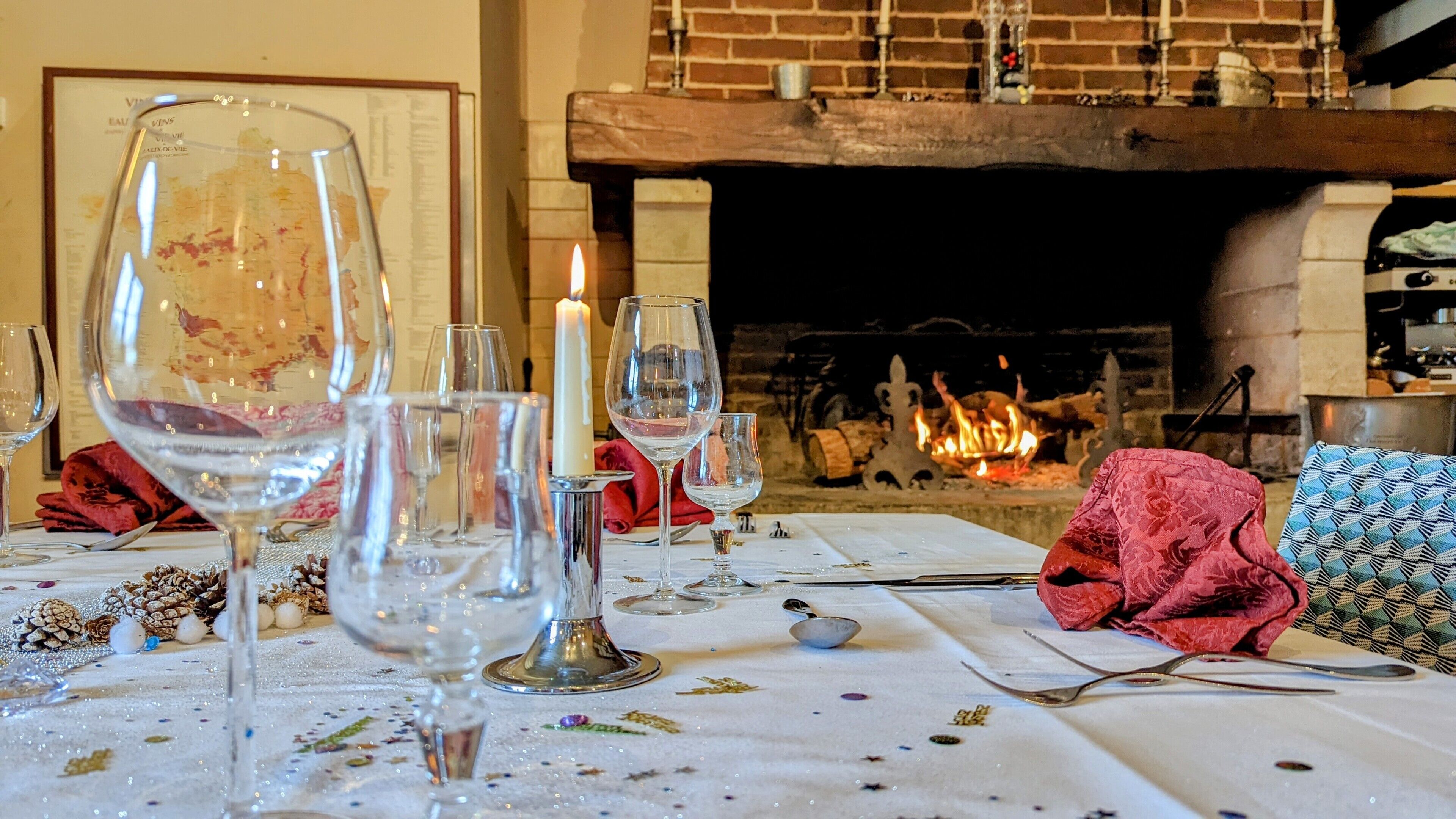 lunch and dinner served, french cuisine