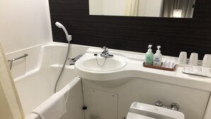 Triple Room, Smoking | Bathroom - Chiyoda Hotel Nagoya (Nagoya)