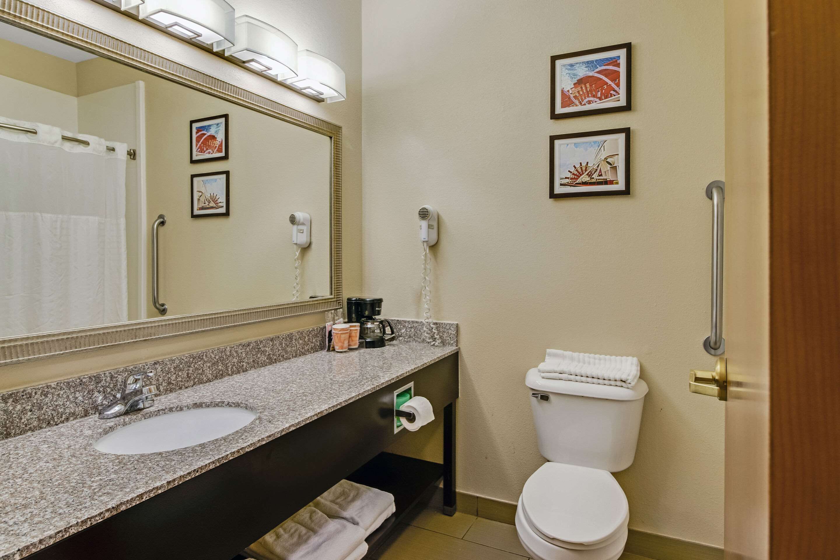 room, 1 king bed, accessible, non smoking | desk, blackout curtains, iron/ironing board, free cots/infant beds