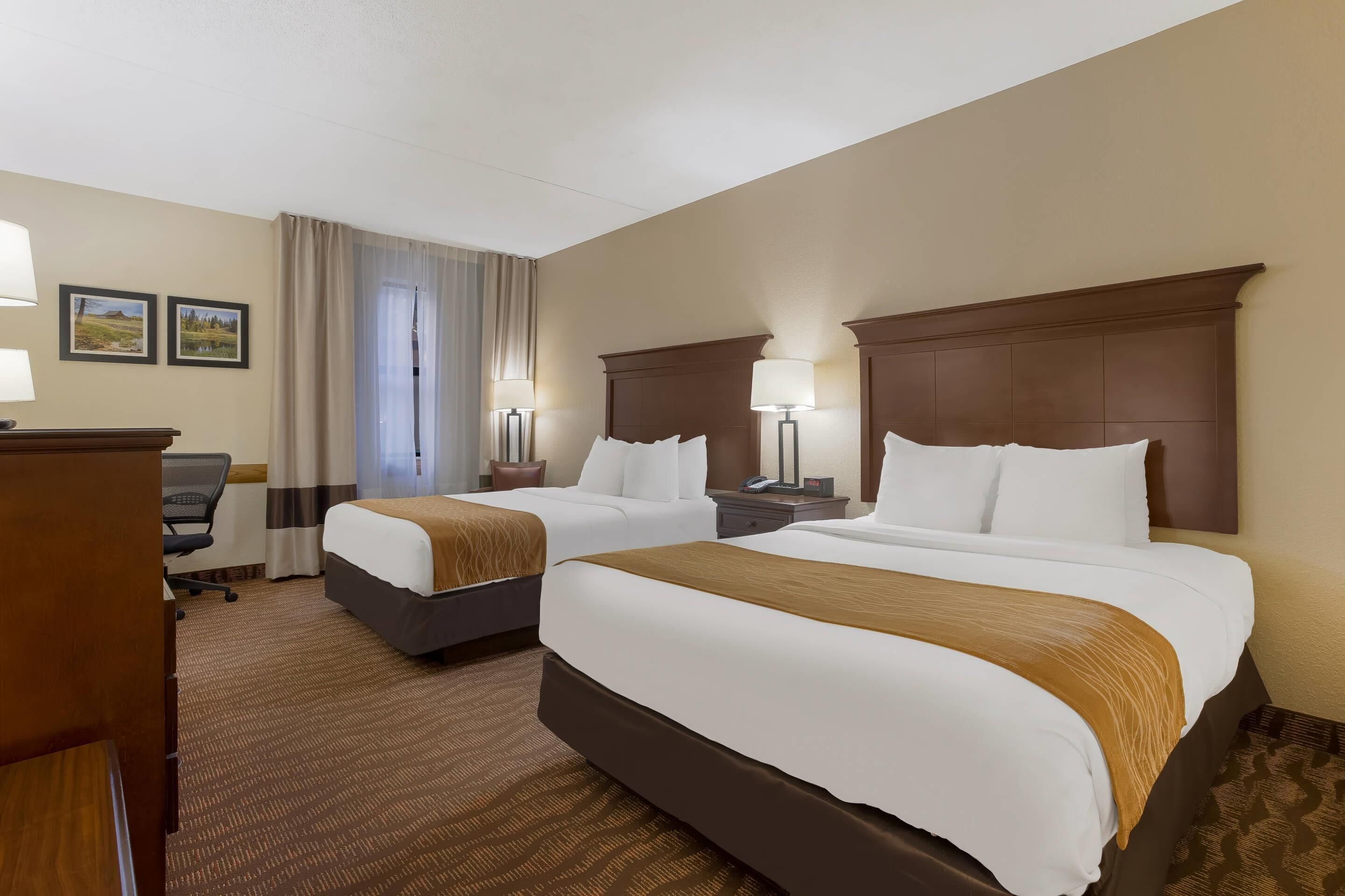 Caja de seguridad en la habitación y escritorio 