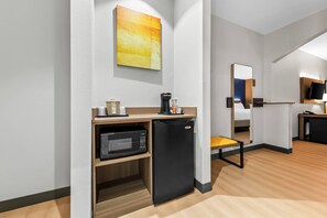 1 chambre, bureau, espace de travail pour ordinateur portable