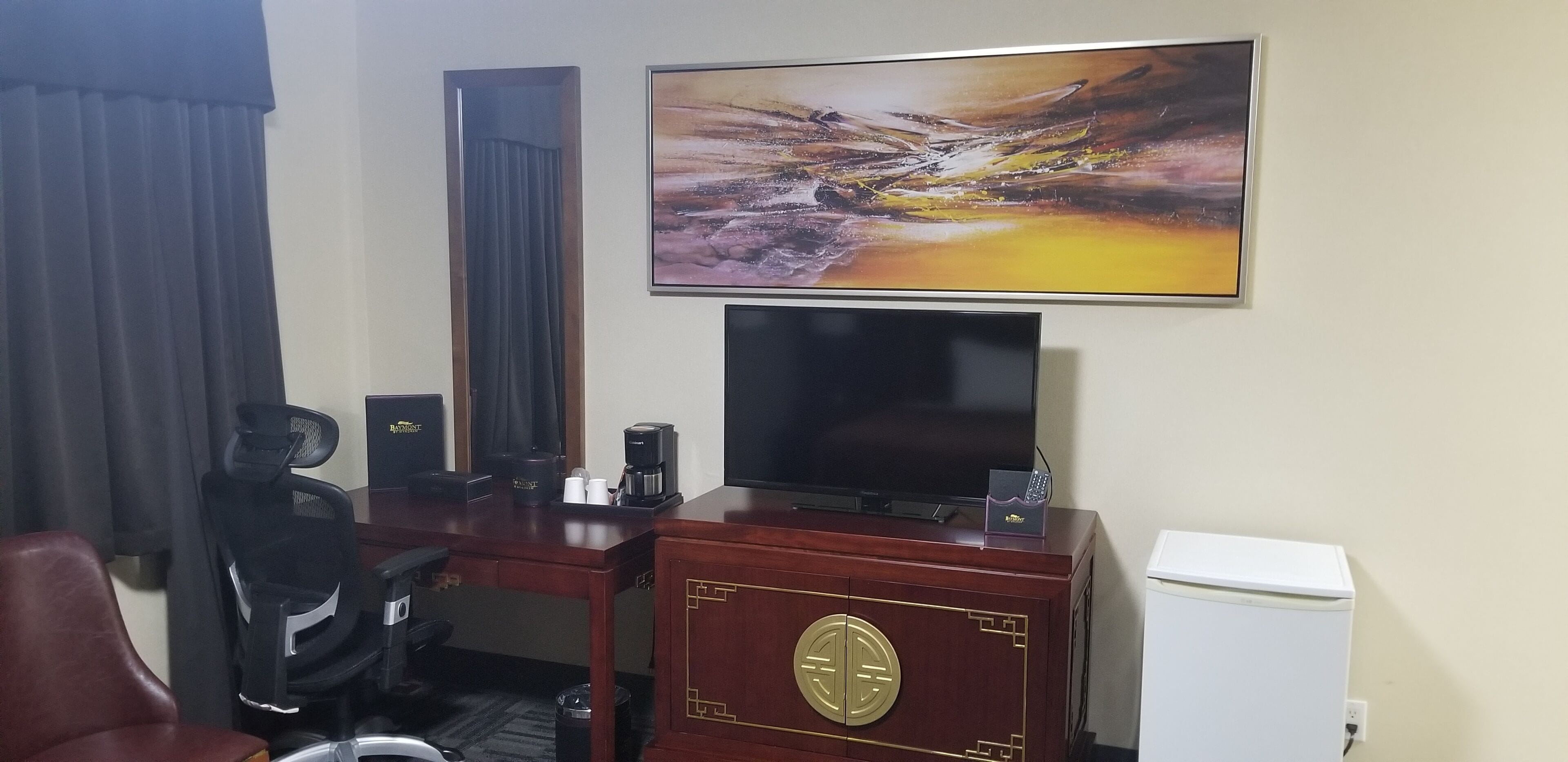 individually decorated, individually furnished, desk, iron/ironing board