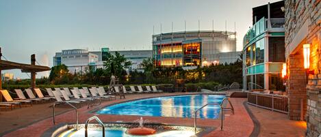 Indoor pool, outdoor pool, open 6:30 AM to 10:00 PM, pool loungers