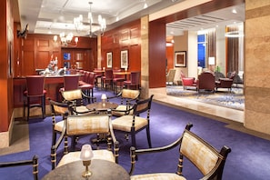 3 bares o lounges