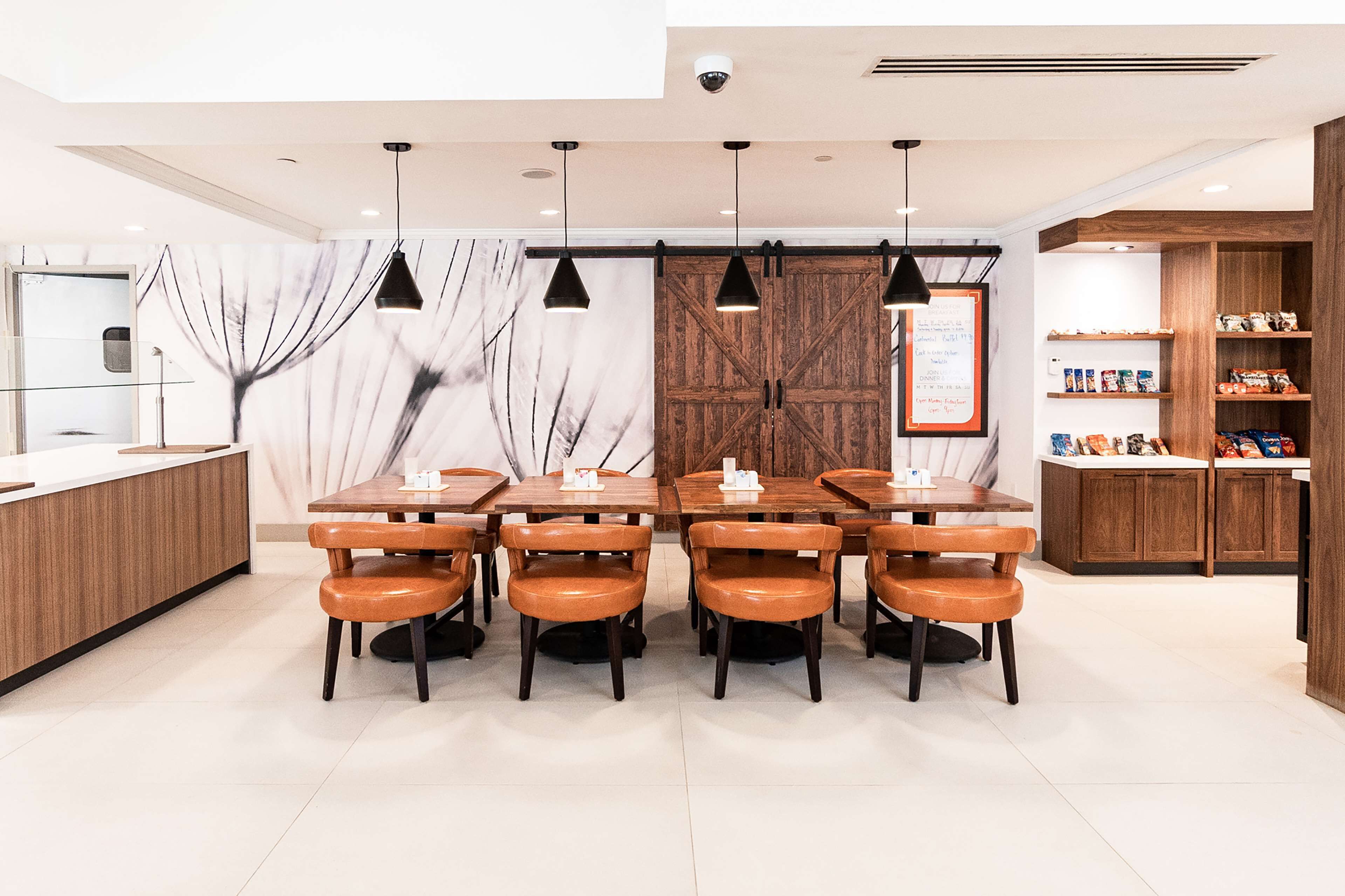 daily cooked-to-order breakfast (usd 11.95 per person)