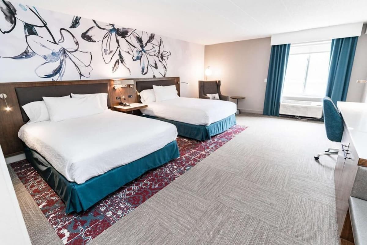Premium bedding, pillowtop beds, in-room safe, desk
