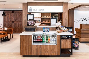 Breakfast and dinner served, American cuisine