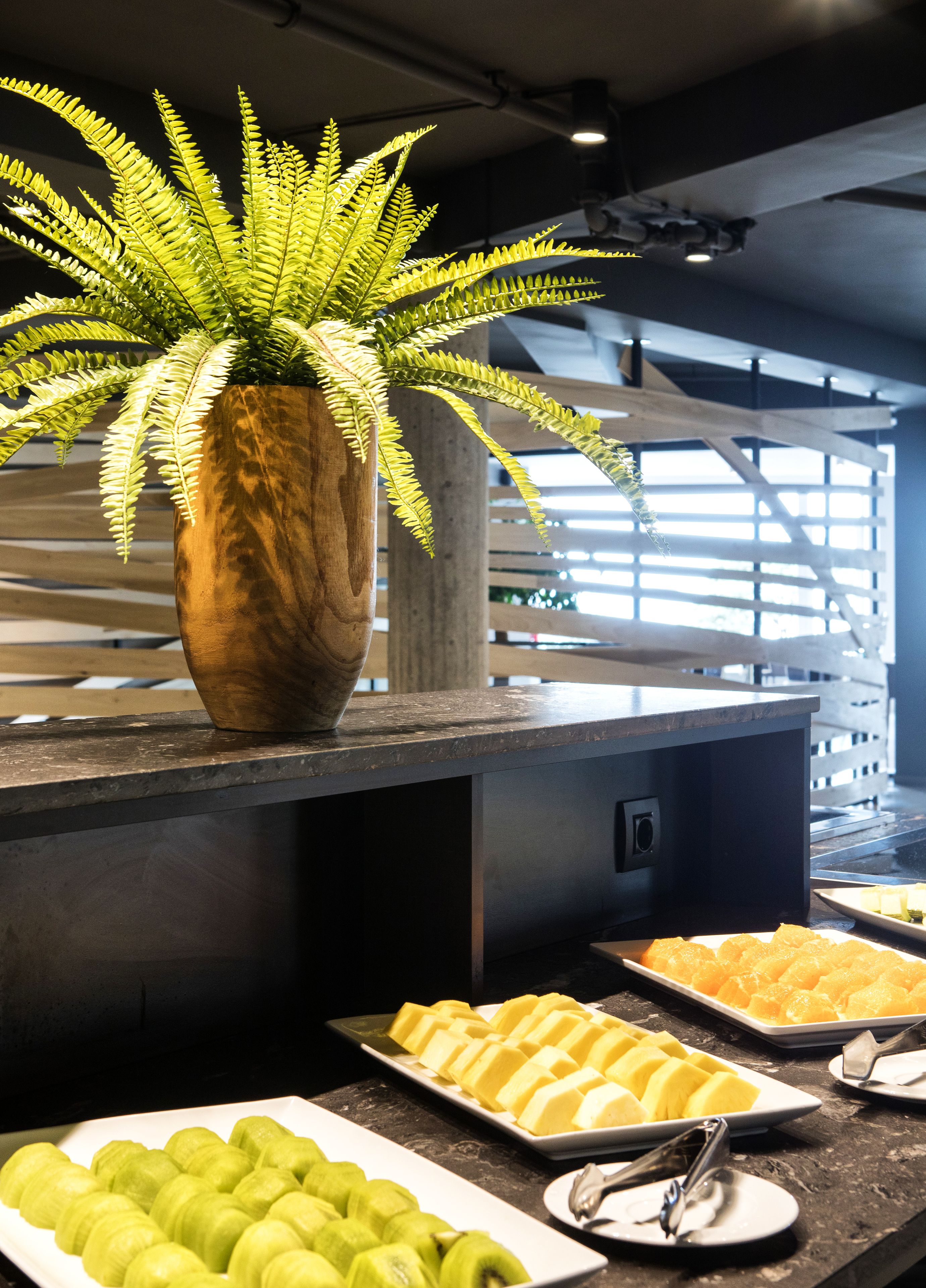 Frokostbuffé hver dag (EUR 16 per person)