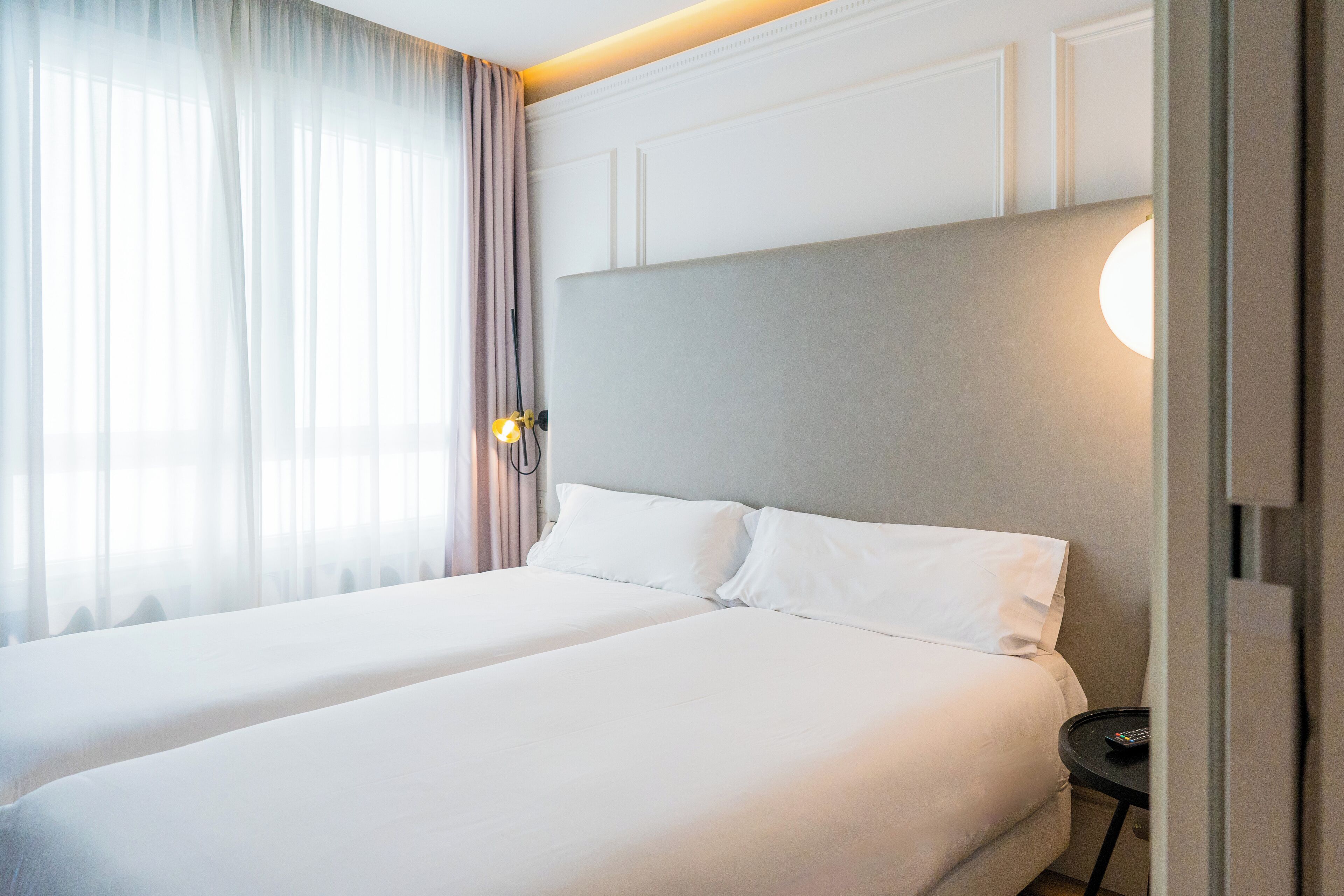 family room (2 adults + 2 children) | minibar, in-room safe, desk, blackout curtains