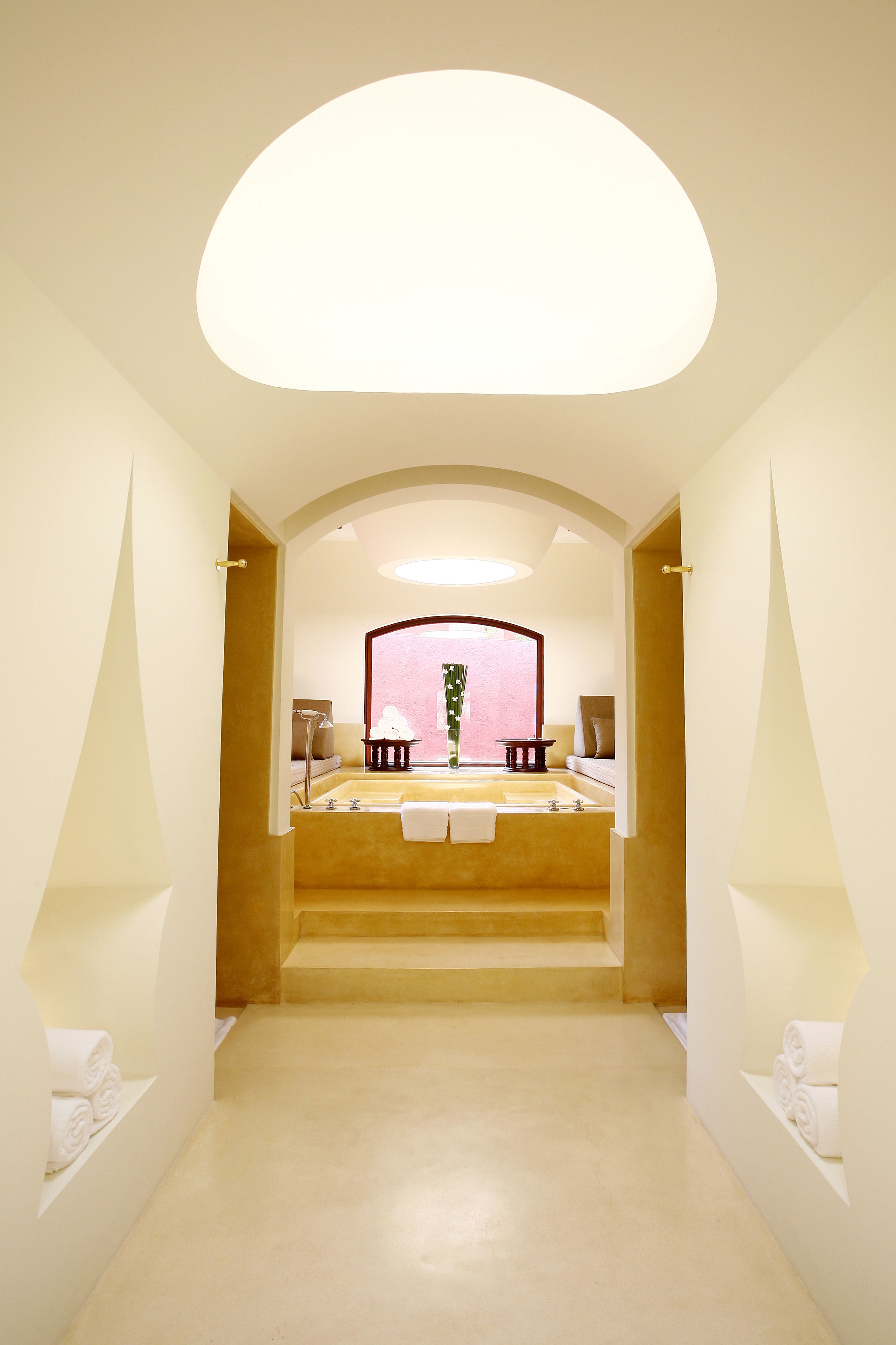 suite, balcony (barai) | bathroom | hair dryer, bathrobes, bidet, towels