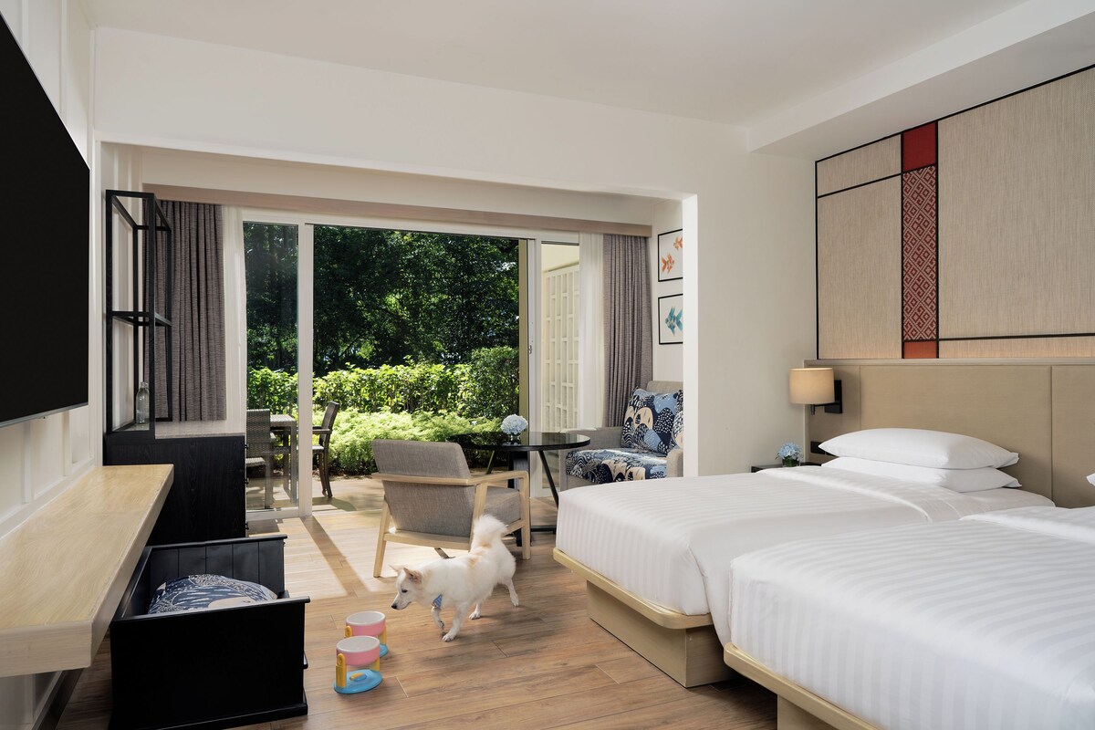 Rom – deluxe, 2 enkeltsenger (Pet Friendly) | Sengetøy av topp kvalitet, dundyner, safe på rommet og skrivebord