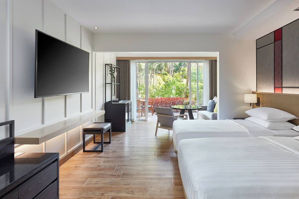 Premium bedding, down duvets, in-room safe, desk