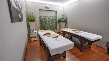 Sauna, dampbad, hot stone-massage, svensk massage, thai-massage