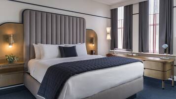 Premium bedding, in-room safe, desk, laptop workspace