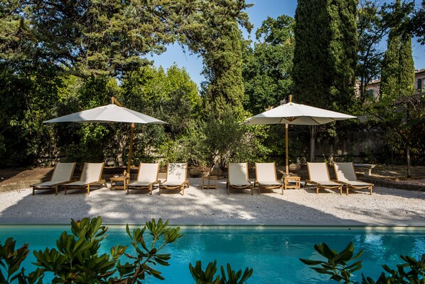 Villa Pigonnet, piscine privée | Vue de la chambre