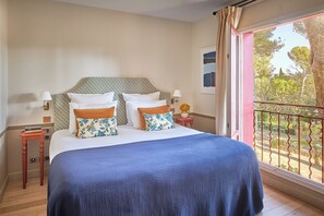 Superior Room, Garden View | Premium bedding, in-room safe, individually decorated
