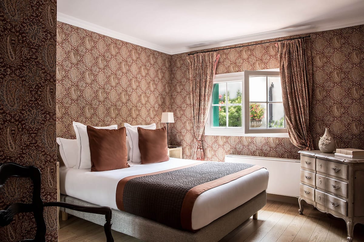 Family Suite | Premium bedding, in-room safe, desk, soundproofing