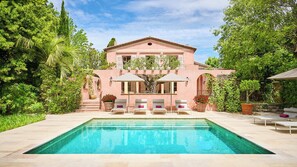 Villa 1726 | Lối vào nơi lưu trú