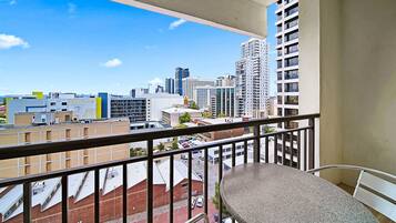 Two Bedroom Apartment | Vista balcone