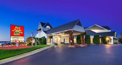 Apple Tree Inn, SureStay Collection by Best Western