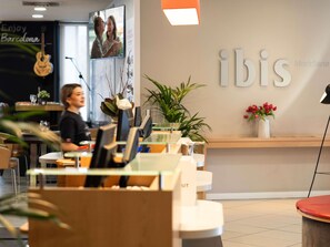 Exterior - ibis Barcelona Meridiana (Barcelona)