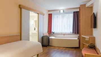 Standard Room, 2 Twin Beds, Accessible | Hypo-allergenic bedding, desk, laptop workspace, blackout drapes