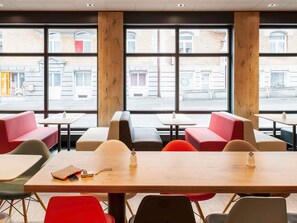 Frokostbuffé hver dag (EUR 17 per person)