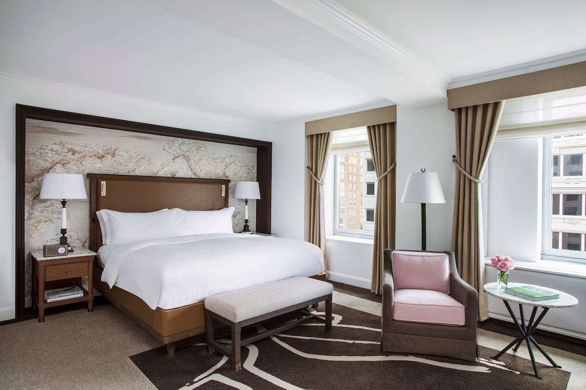 1 bedroom, premium bedding, down duvets, minibar