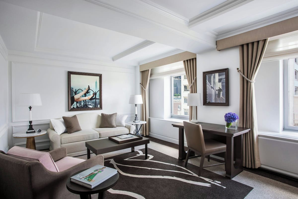 1 bedroom, premium bedding, down duvets, minibar