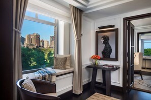Royal Suite, 2 Bedrooms, Club lounge access, Park View