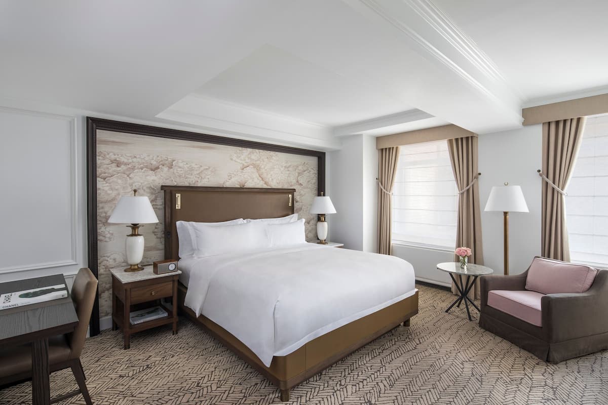 1 bedroom, premium bedding, down duvets, minibar