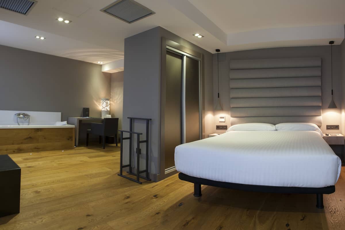 junior suite | minibar, in-room safe, desk, laptop workspace