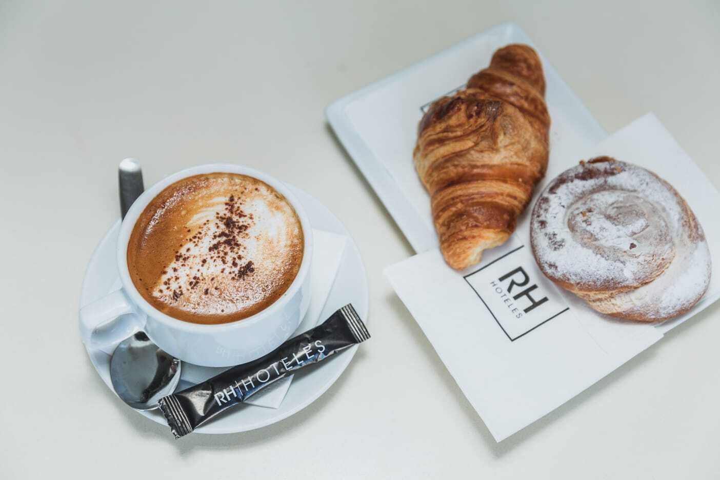 daily buffet breakfast (eur 11 per person)