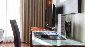 Centre d’affaires dans la chambre