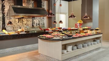 Free daily buffet breakfast