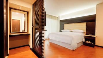 Premium bedding, down duvets, minibar, in-room safe