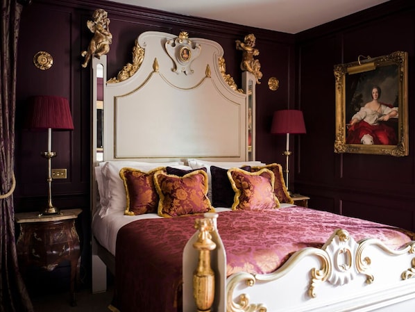 Suite junior, 1 cama King size | Ropa de cama de alta calidad y minibar 