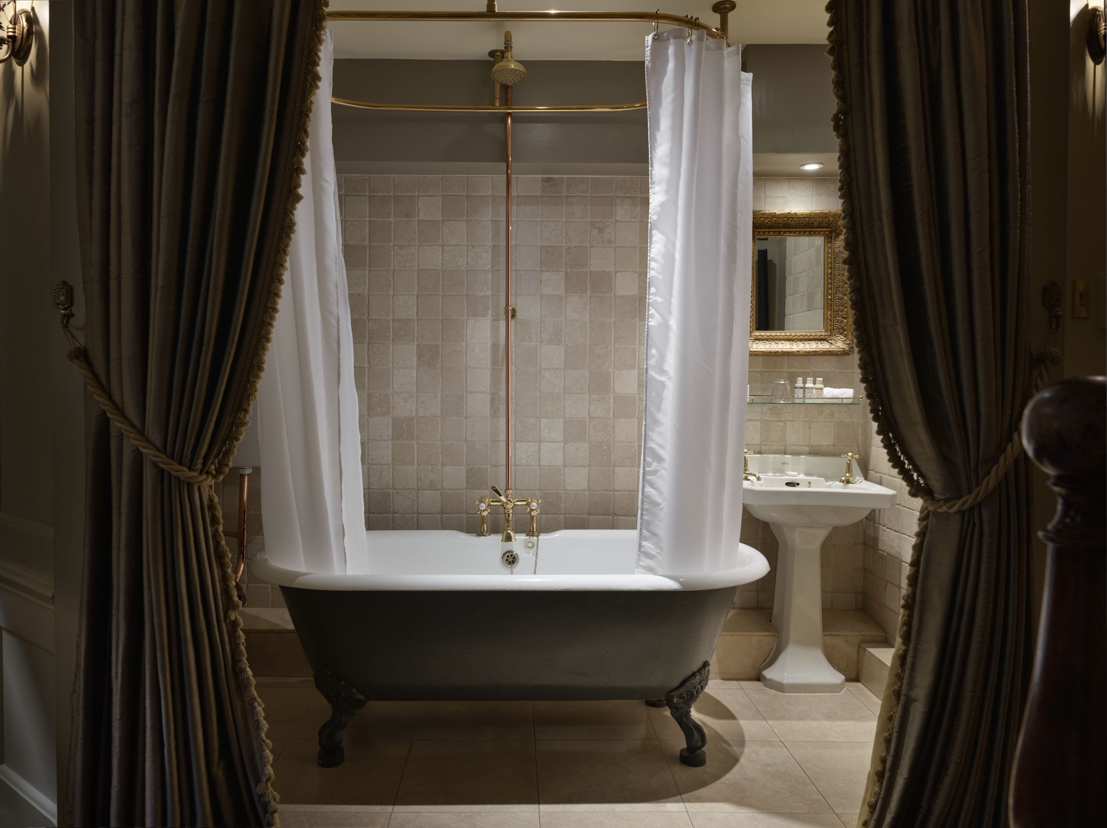 club single room, 1 single bed | bathroom | designer toiletries, hair dryer, bathrobes, slippers