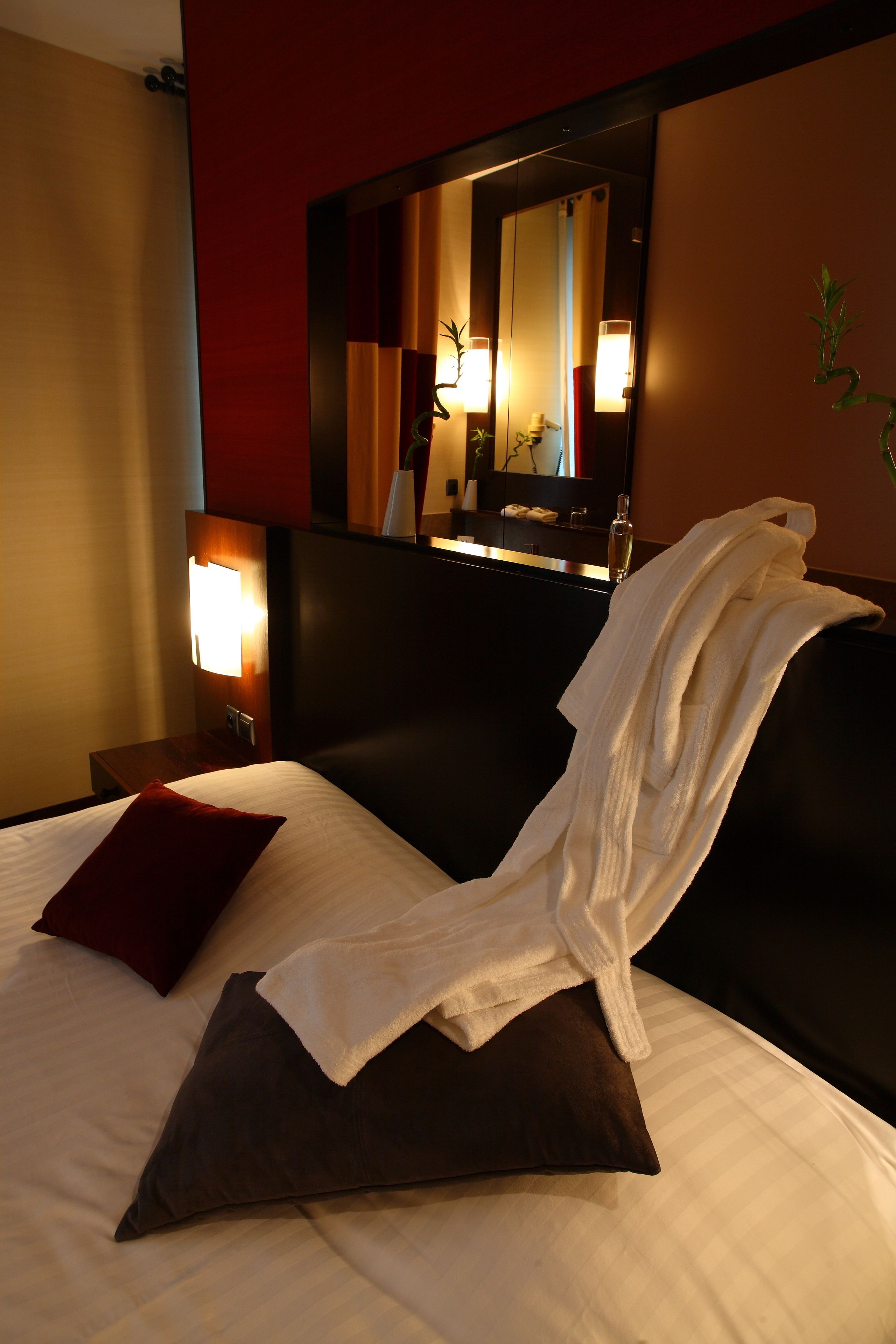 deluxe double room | premium bedding, in-room safe, free cots/infant beds, free wifi