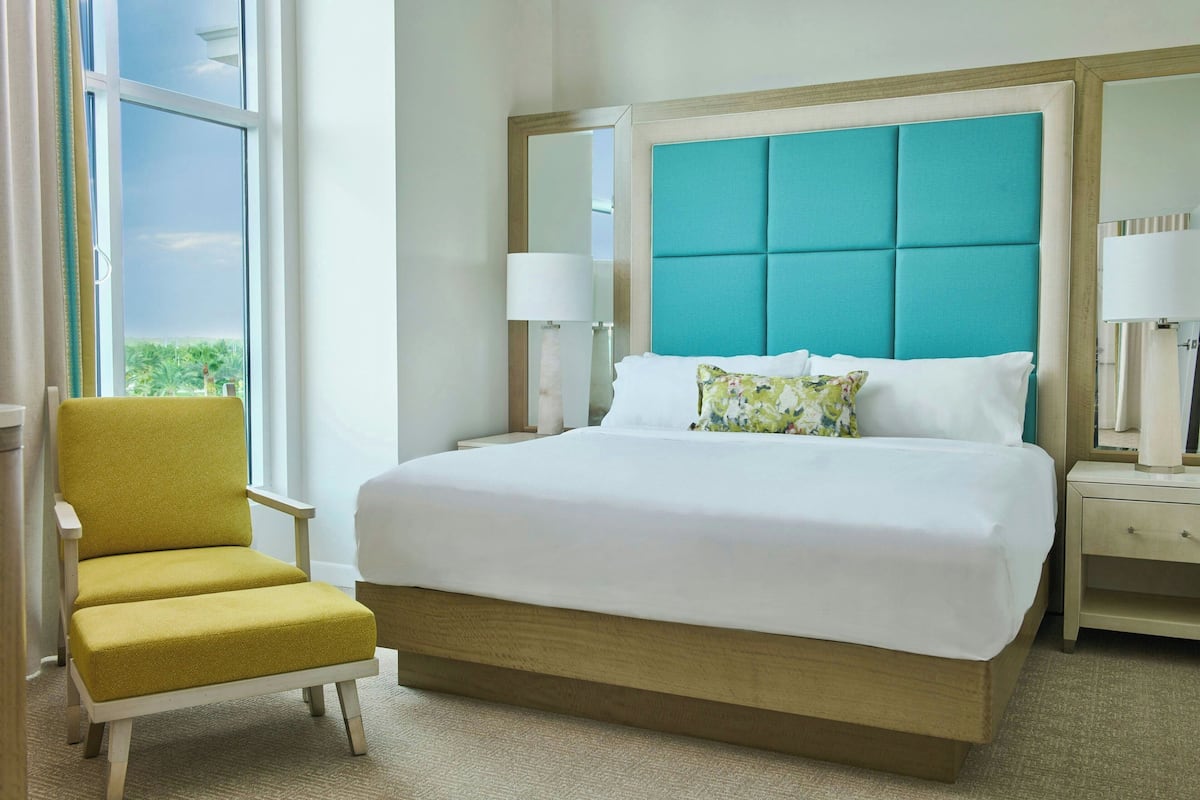 1 Schlafzimmer, Allergikerbettwaren, Zimmersafe, individuell dekoriert