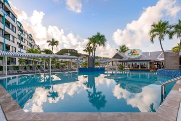 Outdoor pool, sun loungers