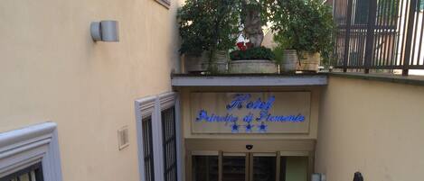 Ingresso della struttura