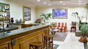 Bar (on property) - Hotel Principe Di Piemonte (Rome)